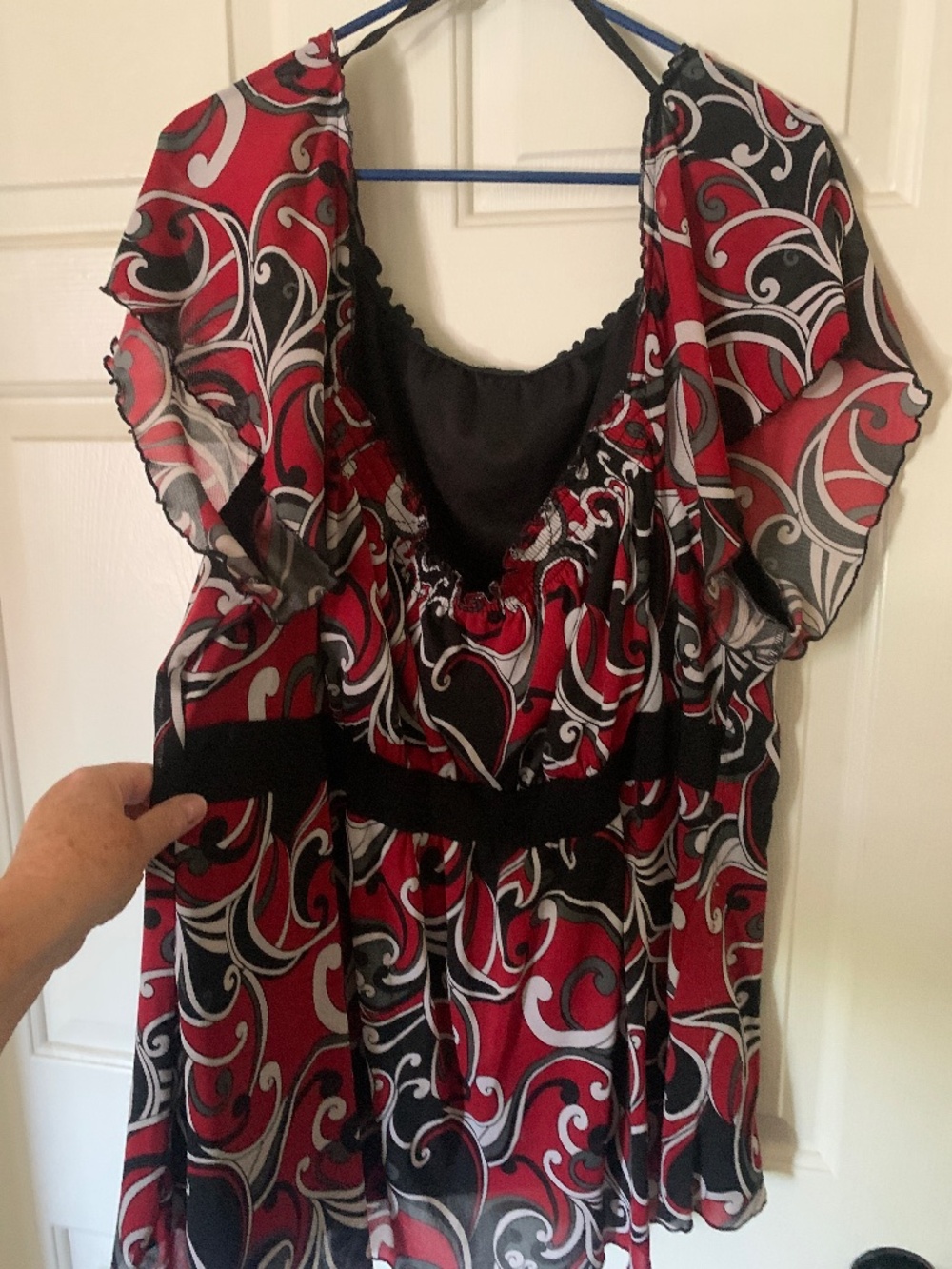 22/24 dressy poly top,  brand unknown
